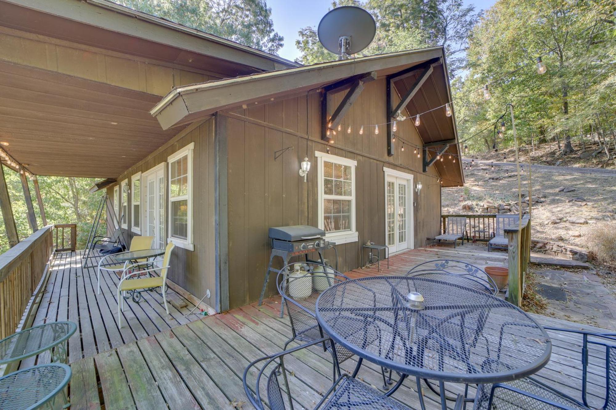 Secluded Vian Retreat Close To Tenkiller Lake エクステリア 写真
