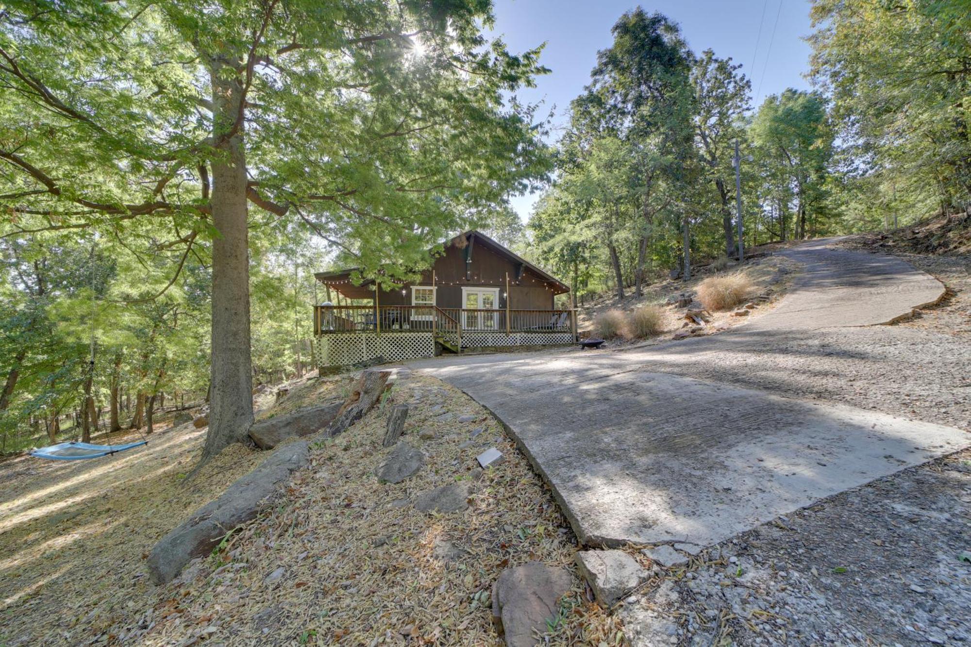 Secluded Vian Retreat Close To Tenkiller Lake エクステリア 写真